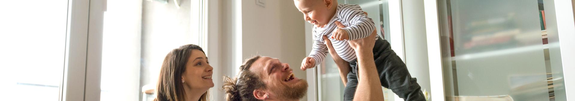 Crédit familial : bientôt 5 jours de congé supplémentaires après une naissance