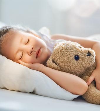 Petite fille qui dort